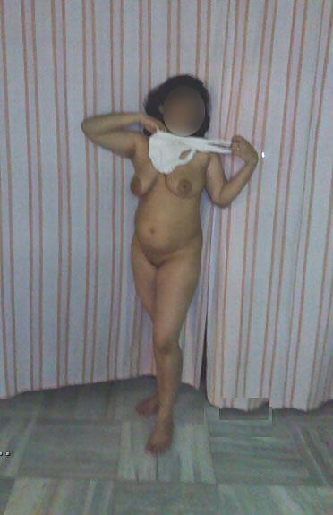 AN Indian Aunt Exposing Her Great Assets Nice Pics #24854473