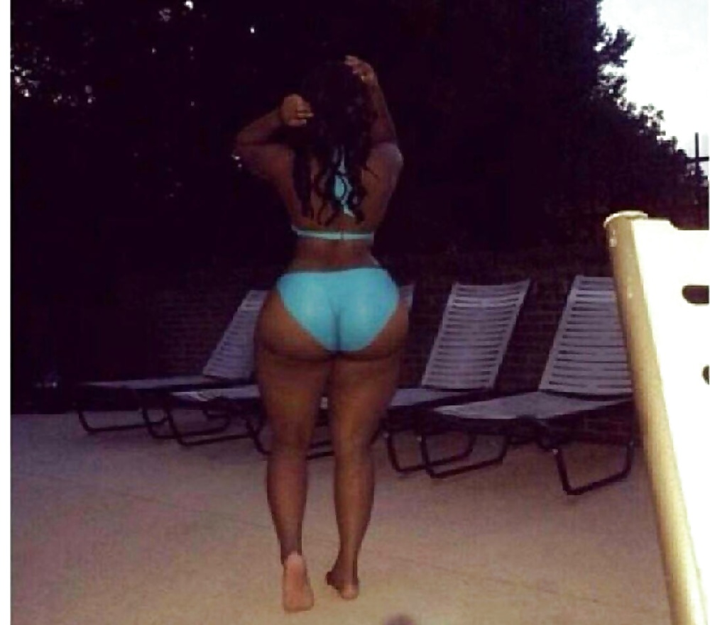 I love taking pics of Thickness & Curves #35384126