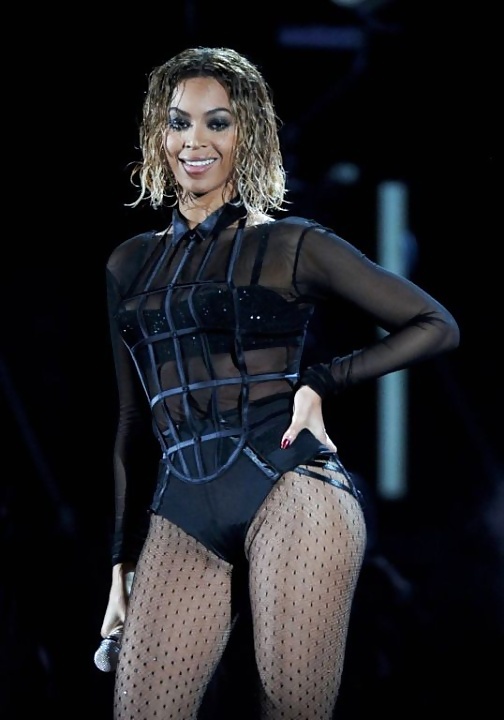 Beyonce sexy en vivo
 #33408106