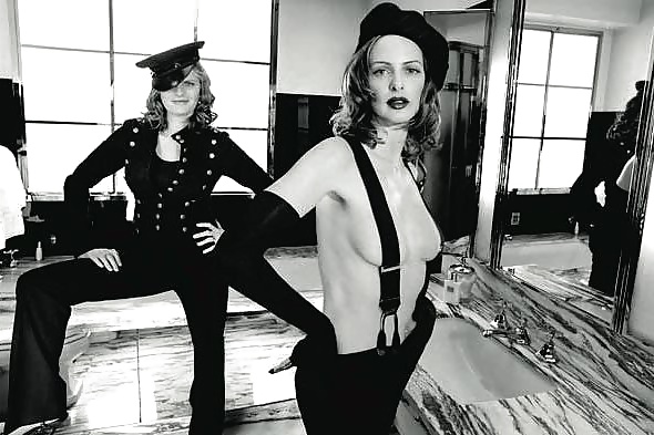 Trinny woodall
 #24639981