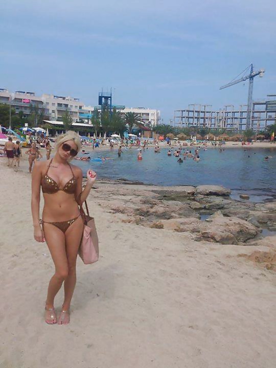 Sofia - Busty Italian Sexy girl on facebook selfi #28852362