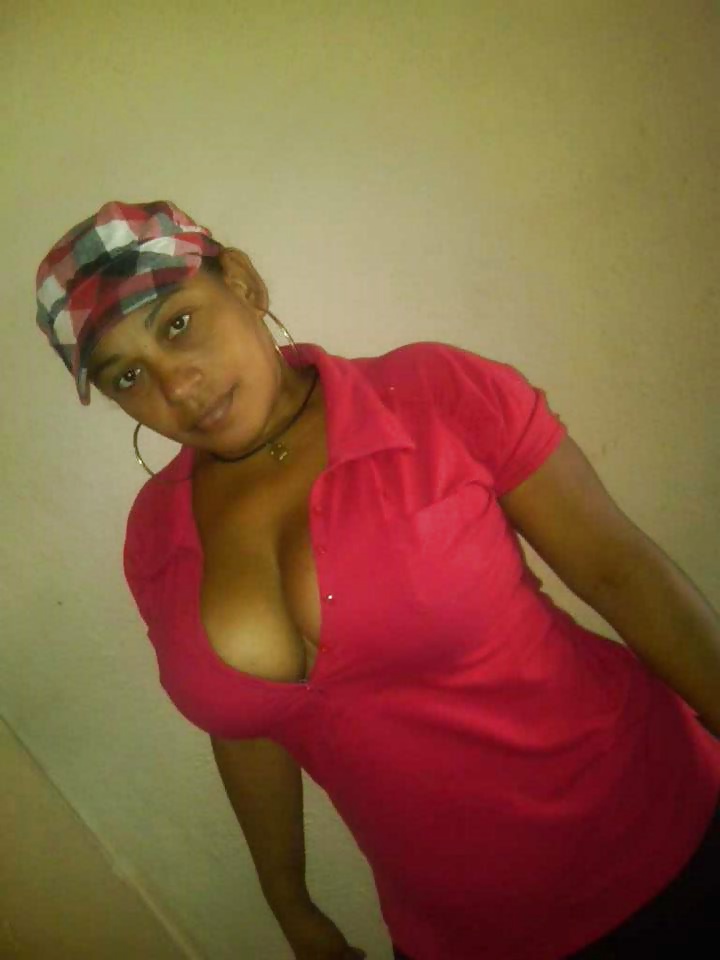 Une Fille Dominican Appelé Sandra M. #27057635