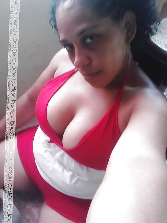 Una ragazza dominicana chiamata Sandra M.
 #27057974