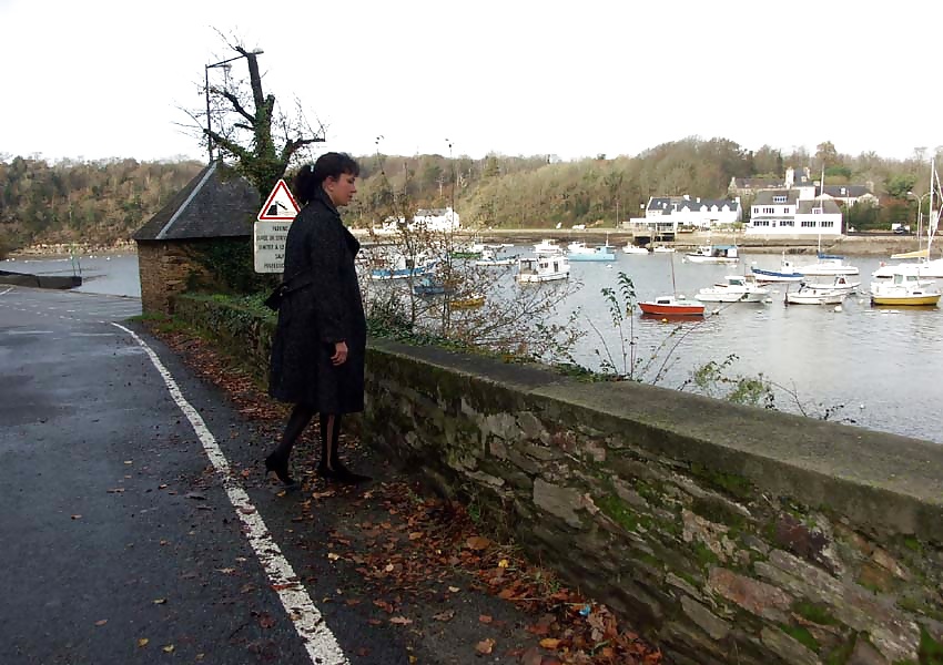 Nadine Français Visite Un Port Typique 2006 #27198059