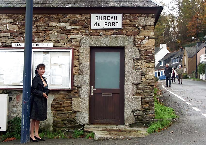 Nadine Français Visite Un Port Typique 2006 #27198222