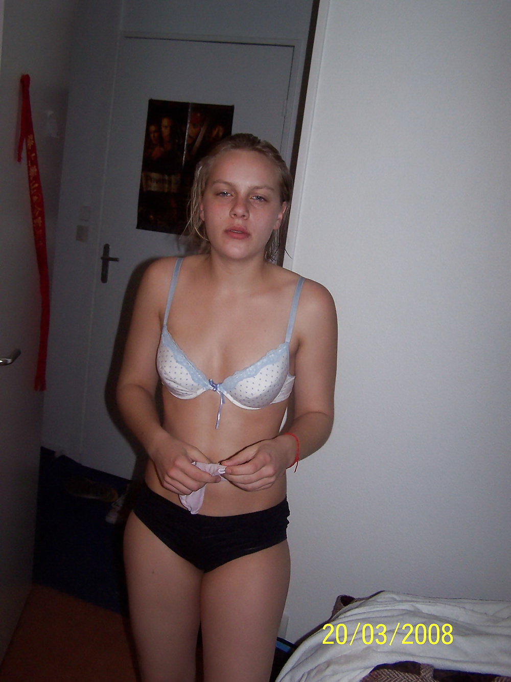 Foud on the Web : Amat25 #33617594