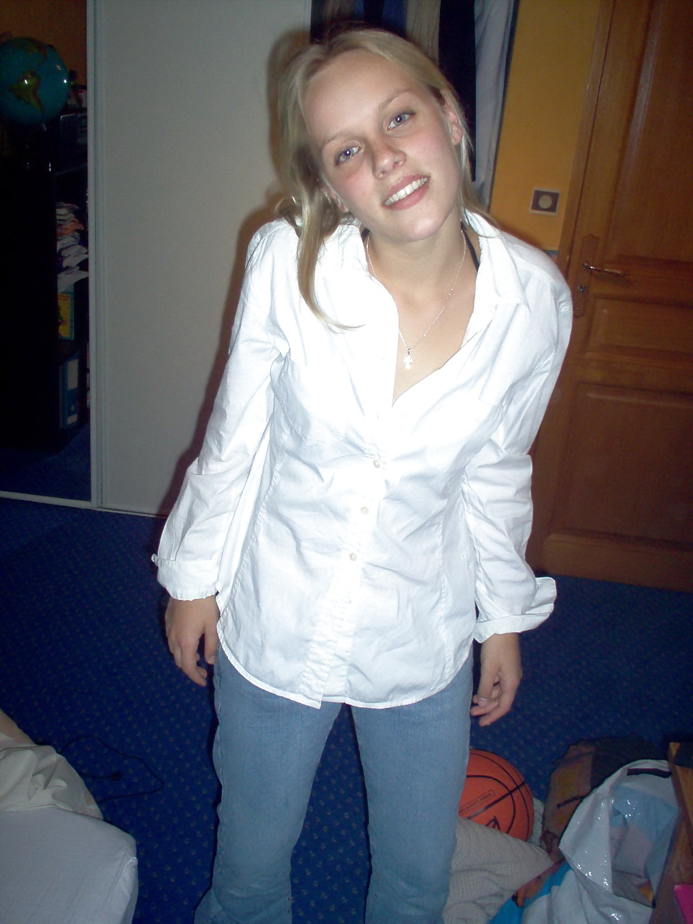 Foud on the Web : Amat25 #33617671