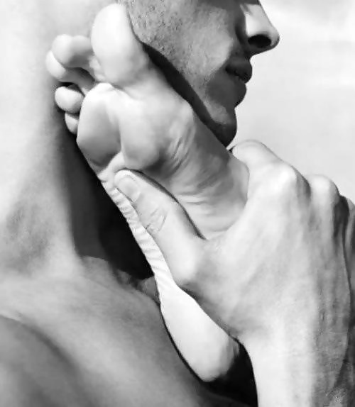 B & W Essay Der Männlichen Füße #28685781