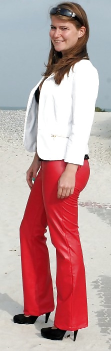 Found on Neighbours Computer - His GF - More later #30253414