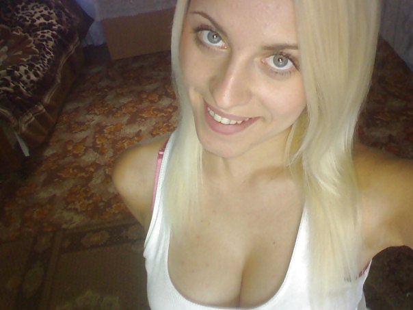 Hello  #24100116