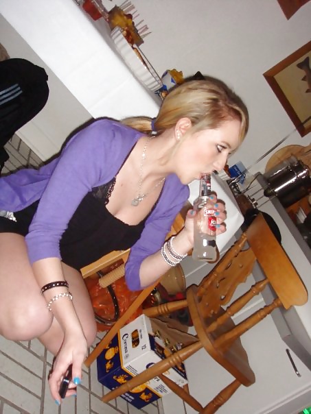 フェイスブックガール
 #28529291