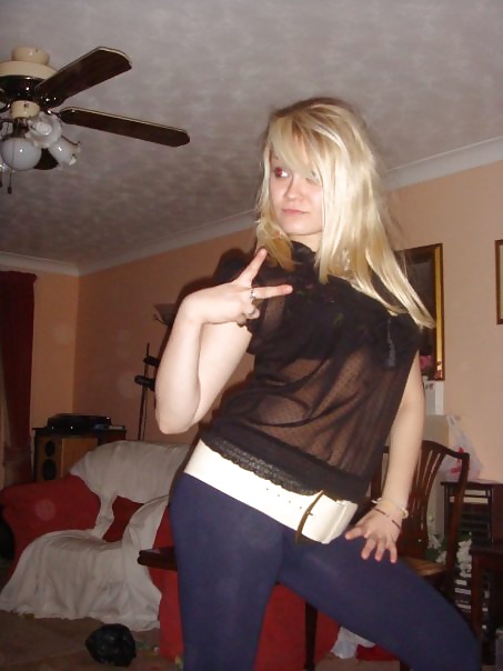 フェイスブックガール
 #28529296