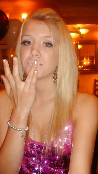 フェイスブックガール
 #28529298