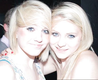 フェイスブックガール
 #28529329