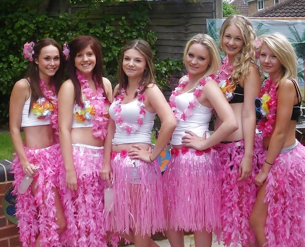 フェイスブックガール
 #28529348