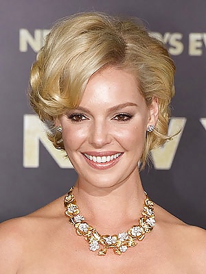 Katherine Heigl (with short hair) #34269936