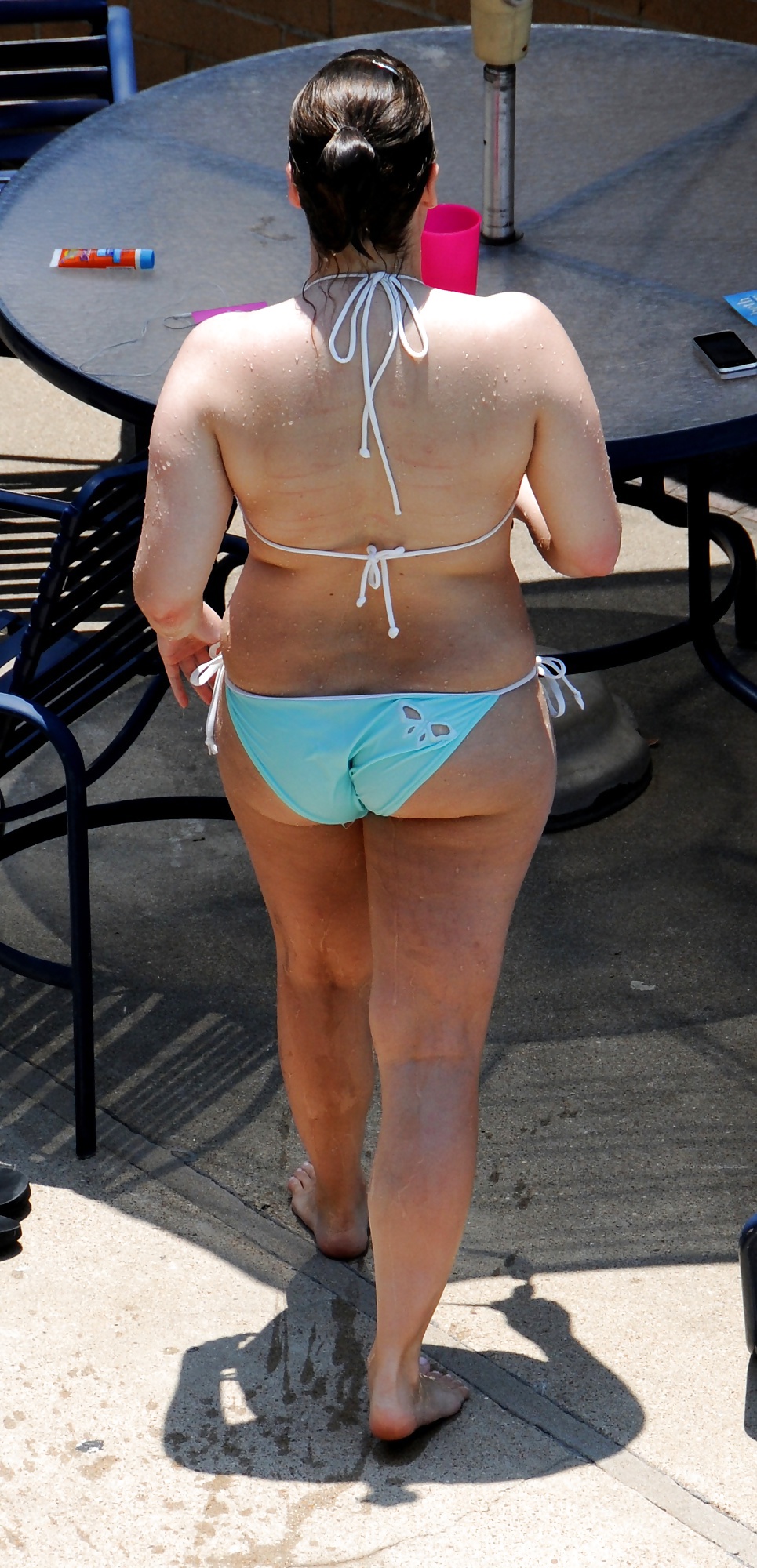Neighbors: more of the curvy one in the cyan bikini #23276344