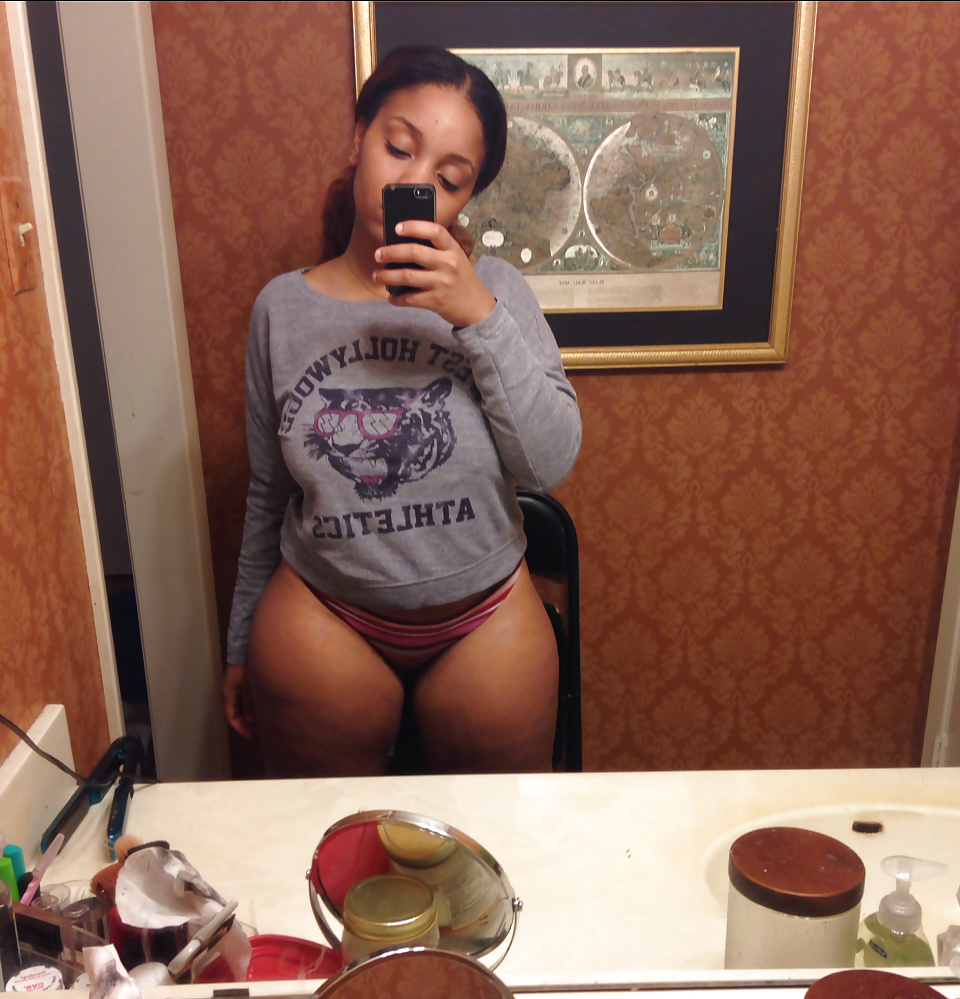 Thick Black Girl Selfie #31417518