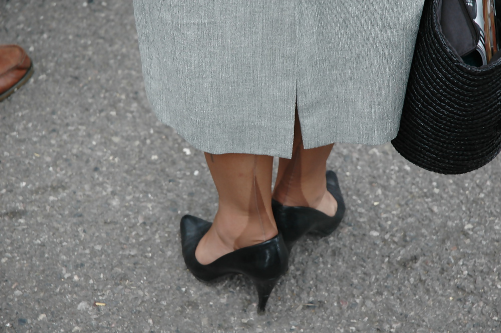 Ff nylons heels public webfound
 #39690769