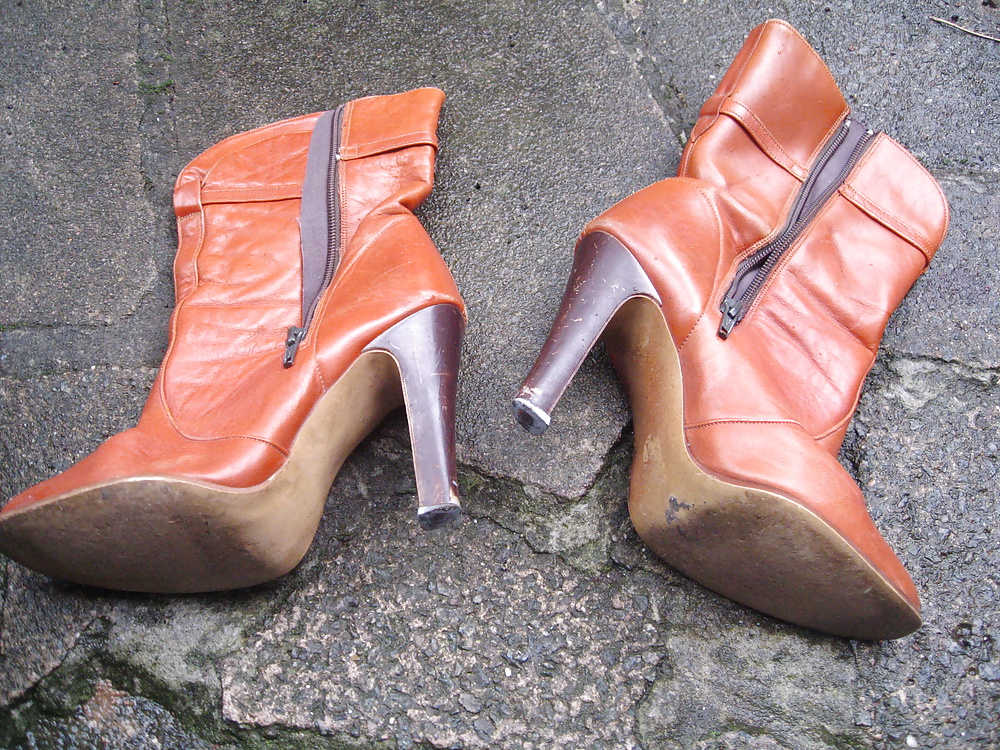 Ff nylons heels public webfound
 #39690832