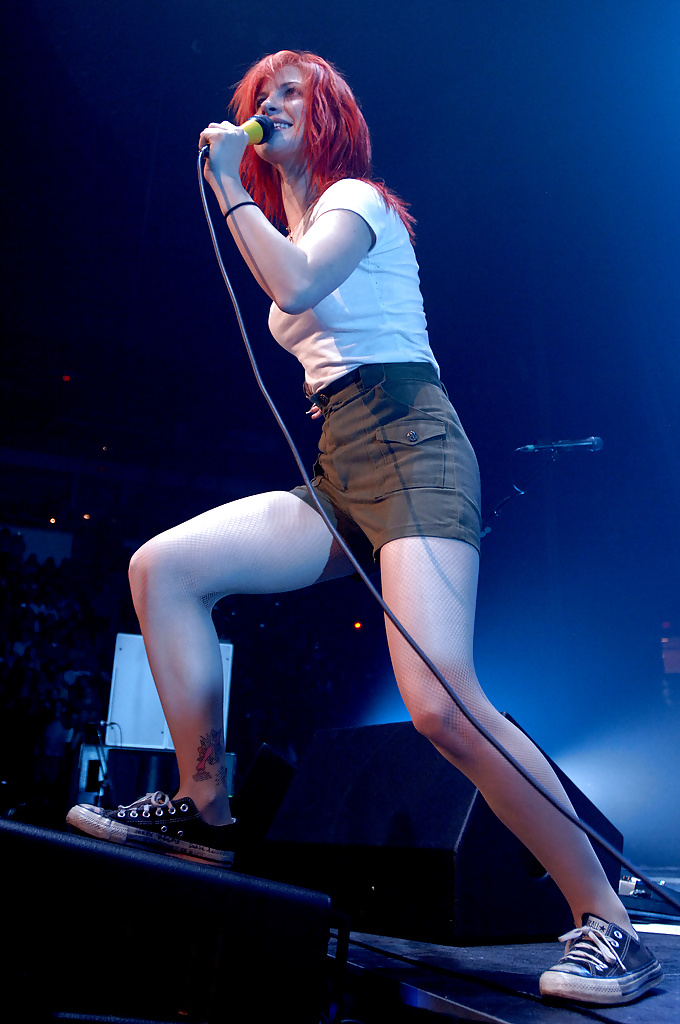 Hayley williams
 #26194928