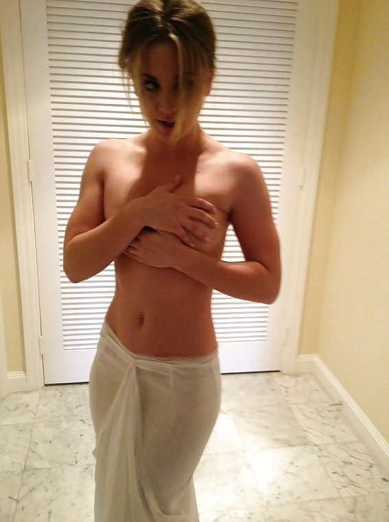 The Fappening 2.0 - Kaley Cuoco  #31104710