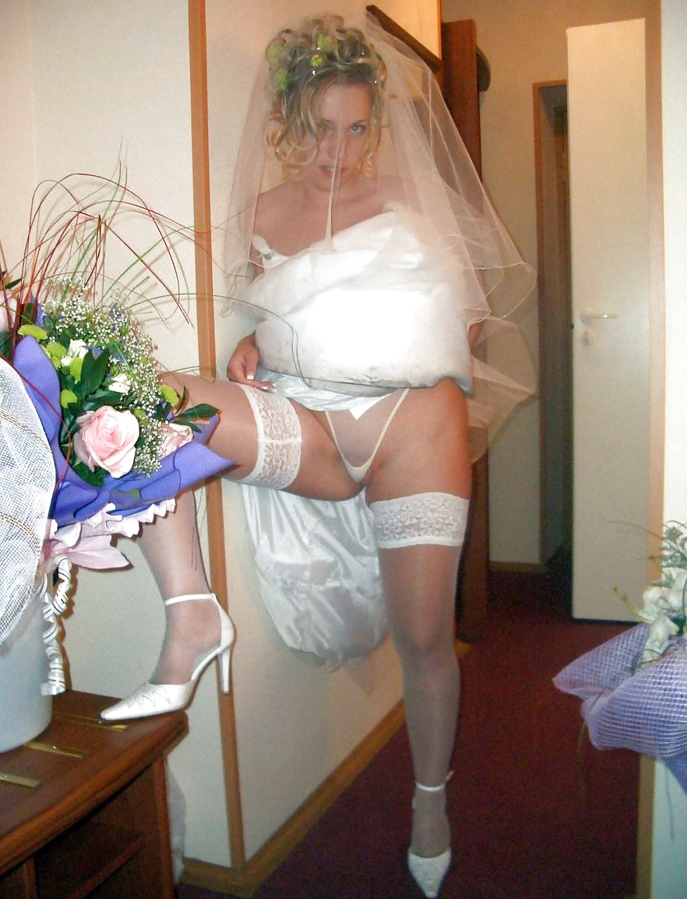 Blond bride #27321225