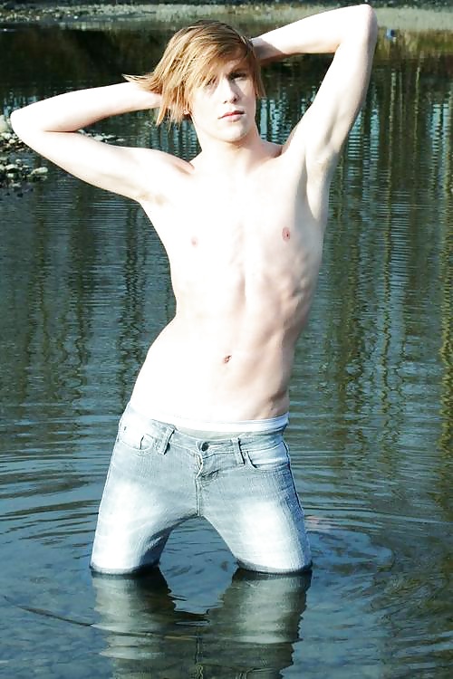 笑顔の写真5
 #35019010