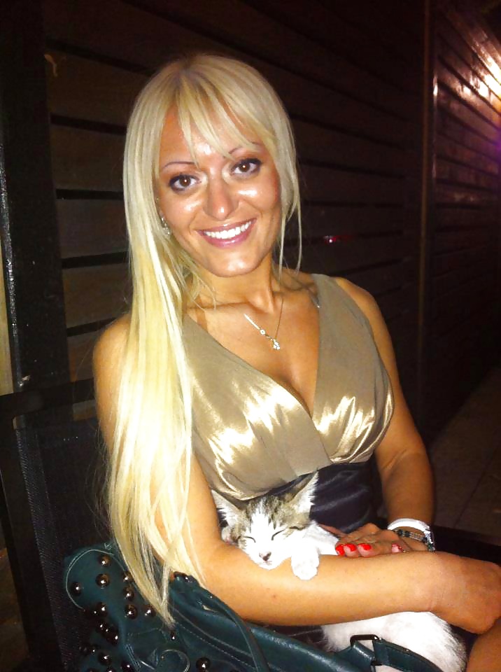 Zorana vuckovic
 #28074495