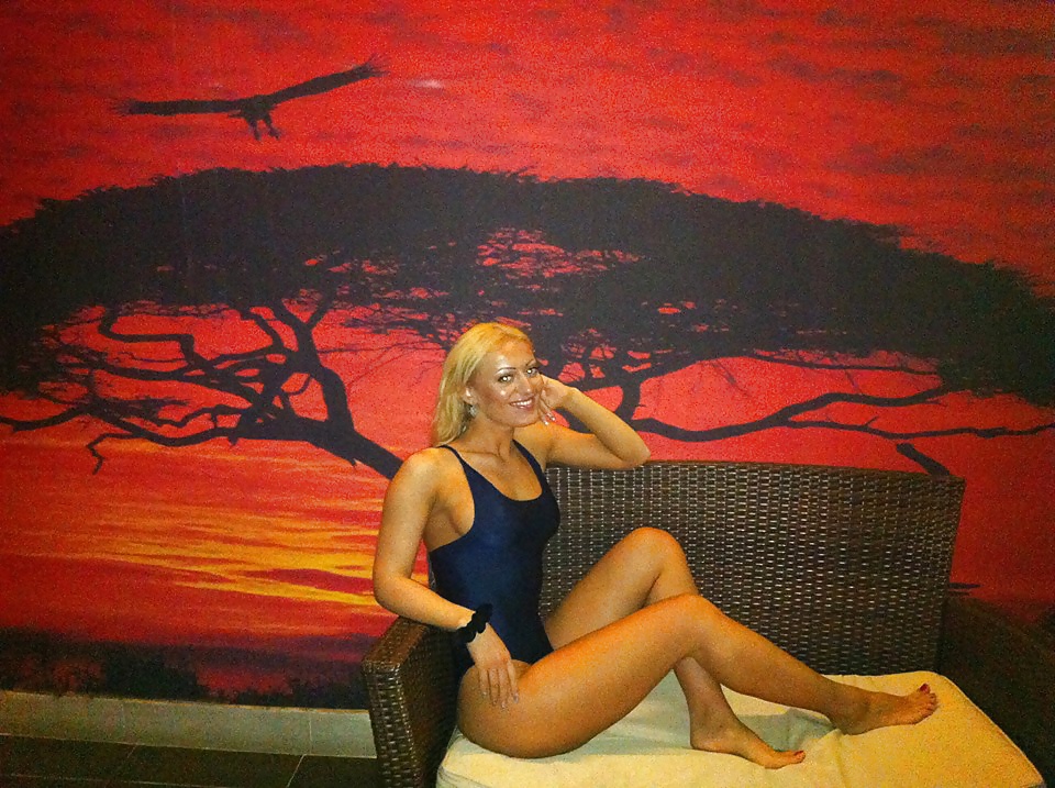 Zorana vuckovic
 #28074575