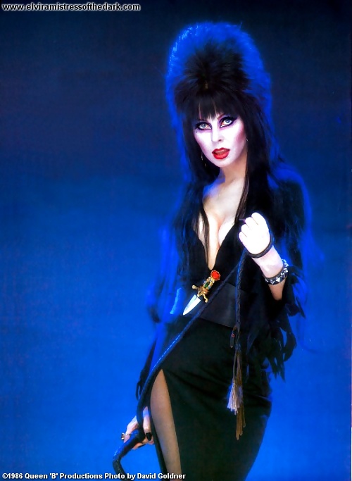 Elvira: amante de la oscuridad
 #32230935