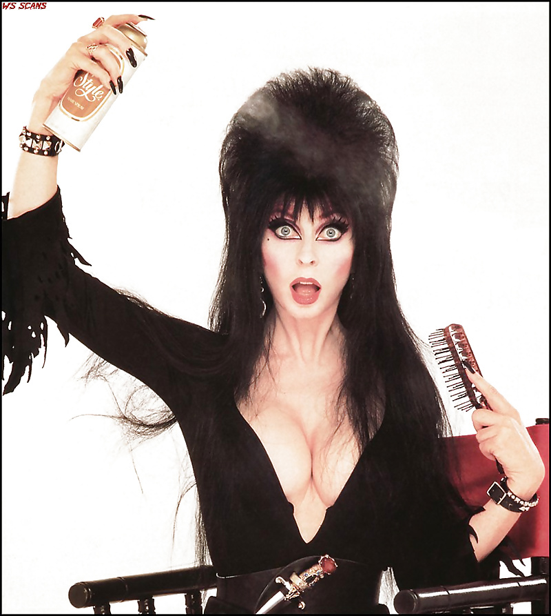Elvira: Maîtresse De L'obscurité #32231004
