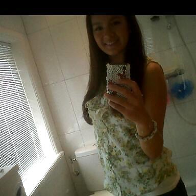 Hot brunnetes teens
 #35370416