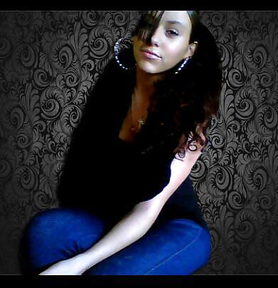 Hot brunnetes teens
 #35370435