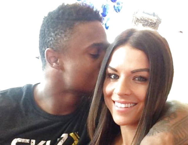 Snowbunny Trouble: NFL Star BANGS Teammates Wife! #39064910