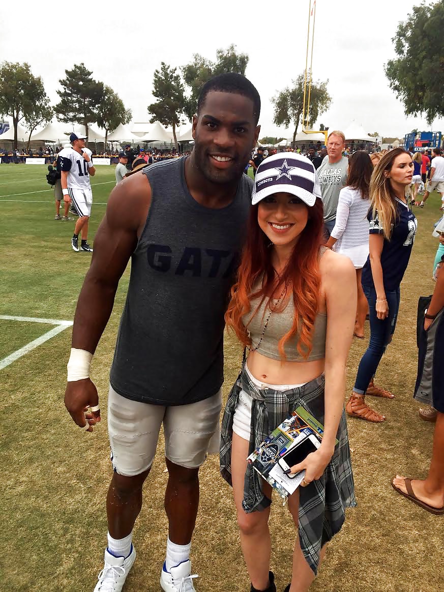 Snowbunny Trouble: NFL Star BANGS Teammates Wife! #39064989