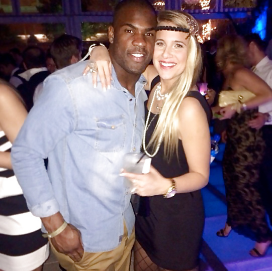 Snowbunny Trouble: NFL Star BANGS Teammates Wife! #39065018