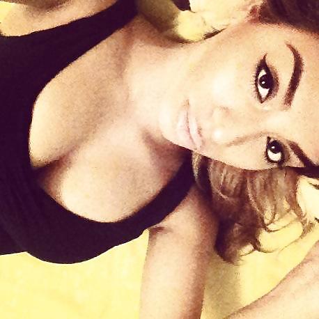 How would you DOM these 2 latinas, dirty abusive comments! #36493175