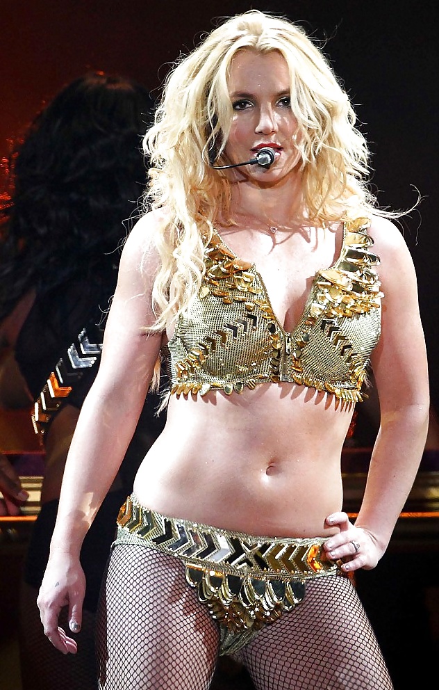 Britney Spears #31900938