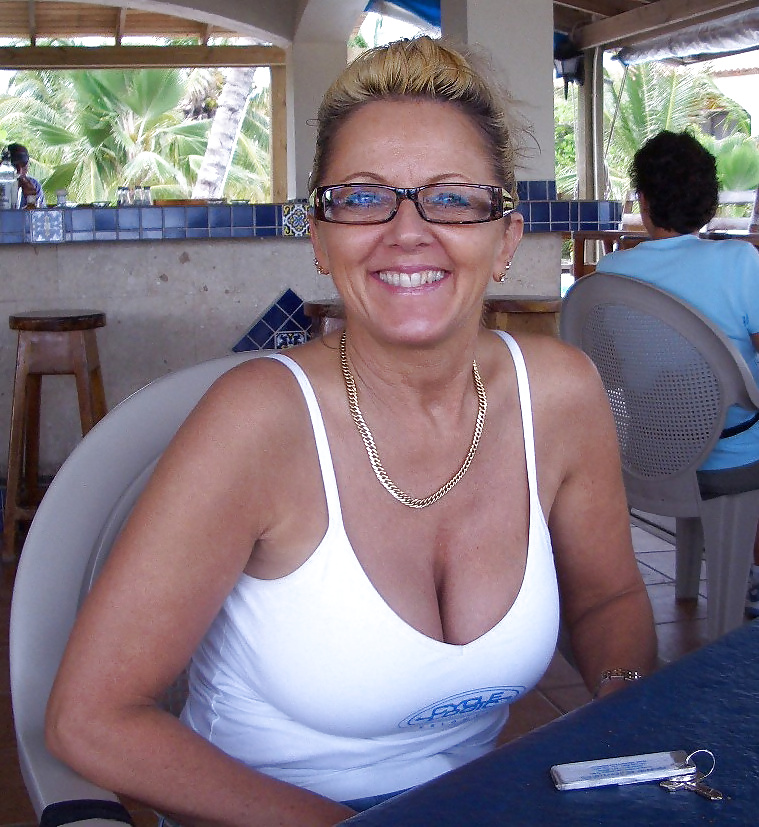 Cosas calientes
 #38821884