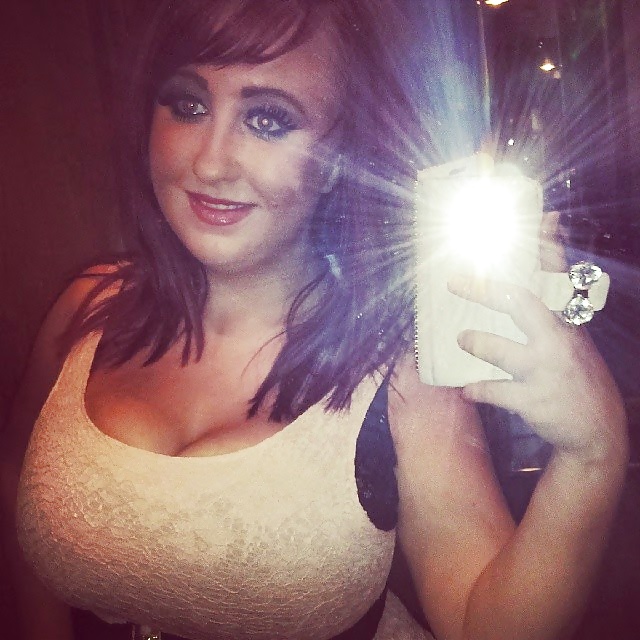 Would you empty your balls in fat tits chav chelsea? #39622299