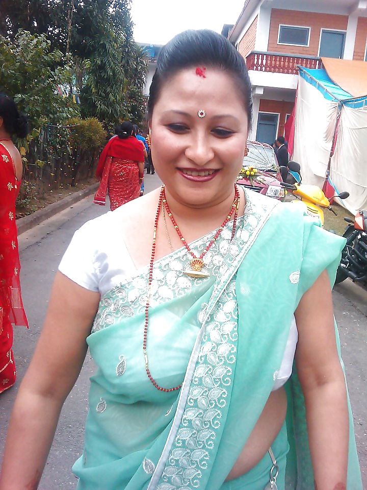 Mamá nepalí sexy (mrs joshi)
 #39594375