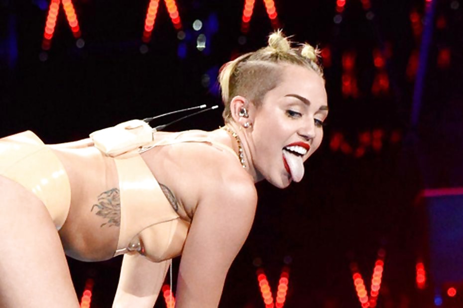 Miley Cyrus for jerking #25669499