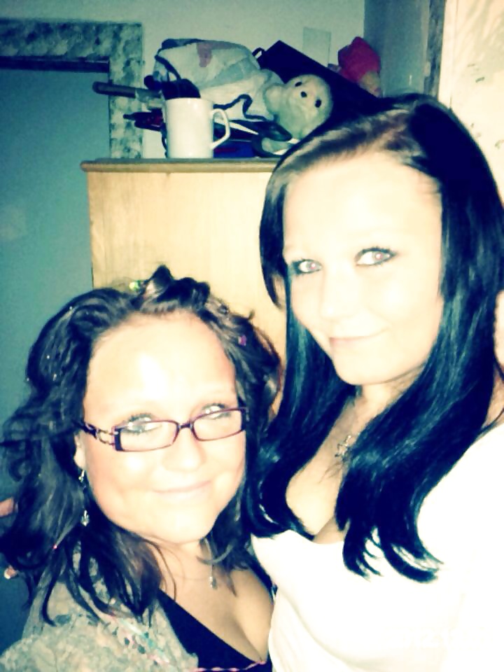 Noch Eine Cousine :-)  #32740284