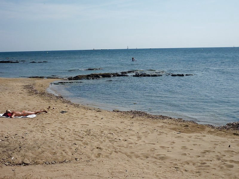 Mostra plage micro bikini talloni tacchi spiaggia milf pubblico 
 #33494271