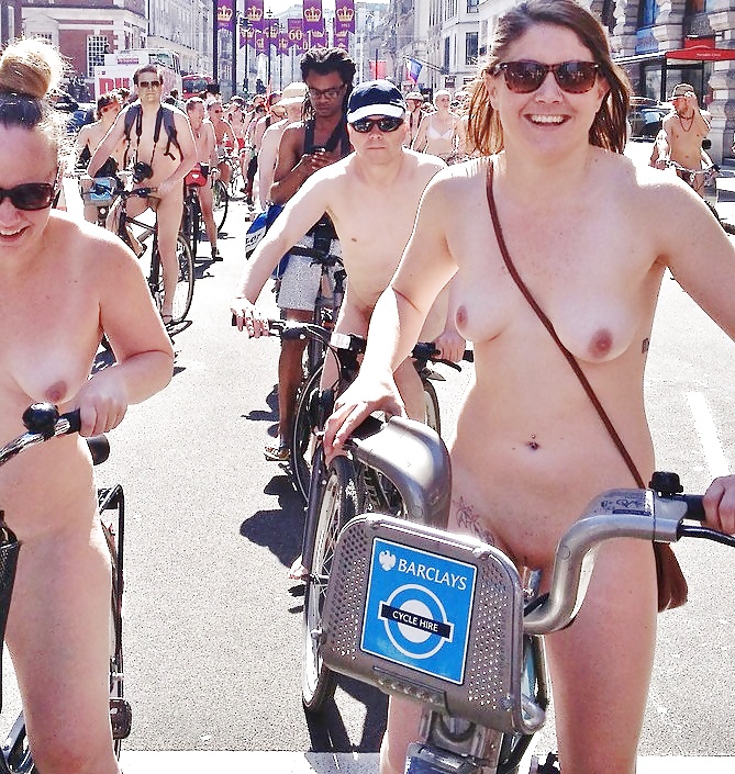 World Naked Bike Ride 2014 (Juli) #29676864
