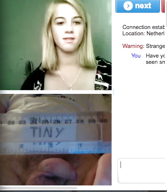 Webcam screen caps piccolo cazzo deriso da giovani ragazze sexy
 #24575196