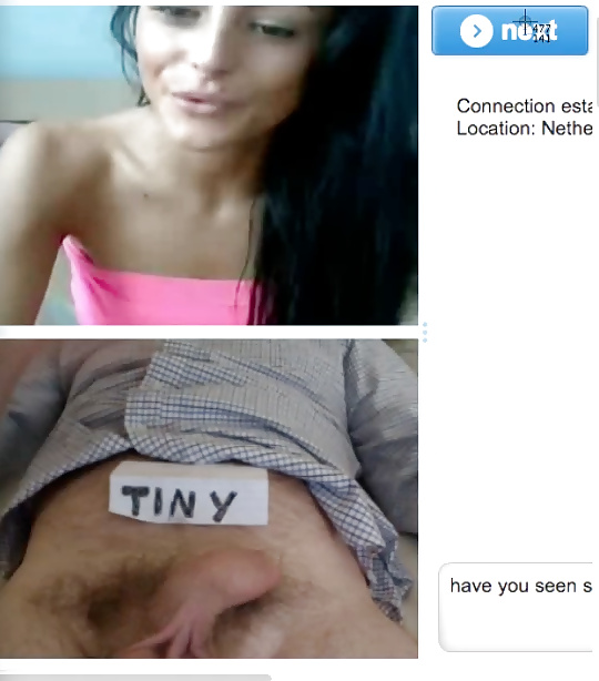 Webcam screen caps piccolo cazzo deriso da giovani ragazze sexy
 #24575293