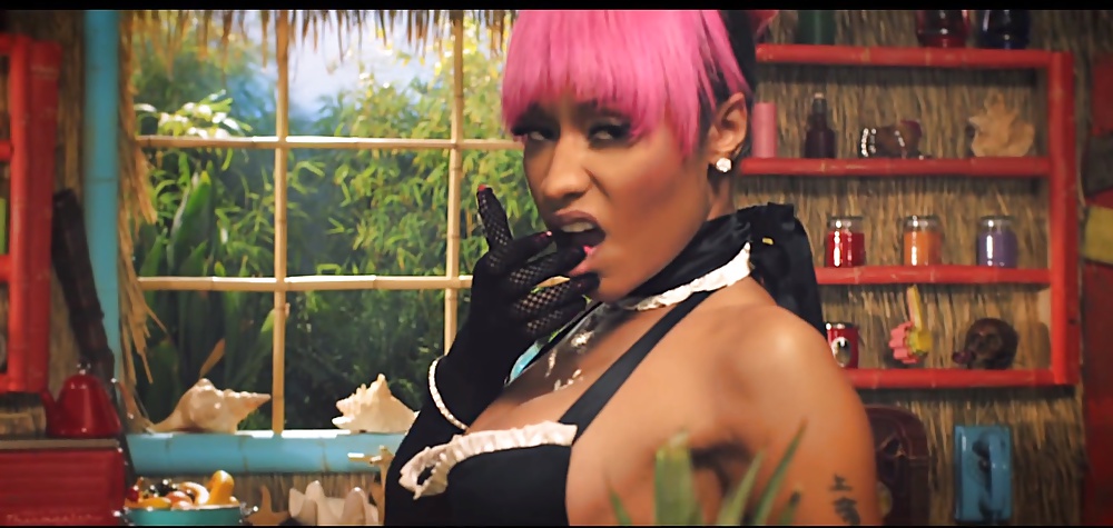 Sexy Neue Nicki Minaj Musikvideo (Hahn Necken) #32900737