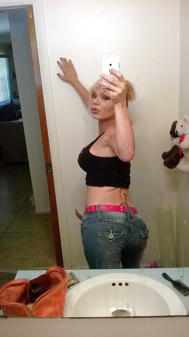 Brittney (transexual) código de área local 941
 #25679008